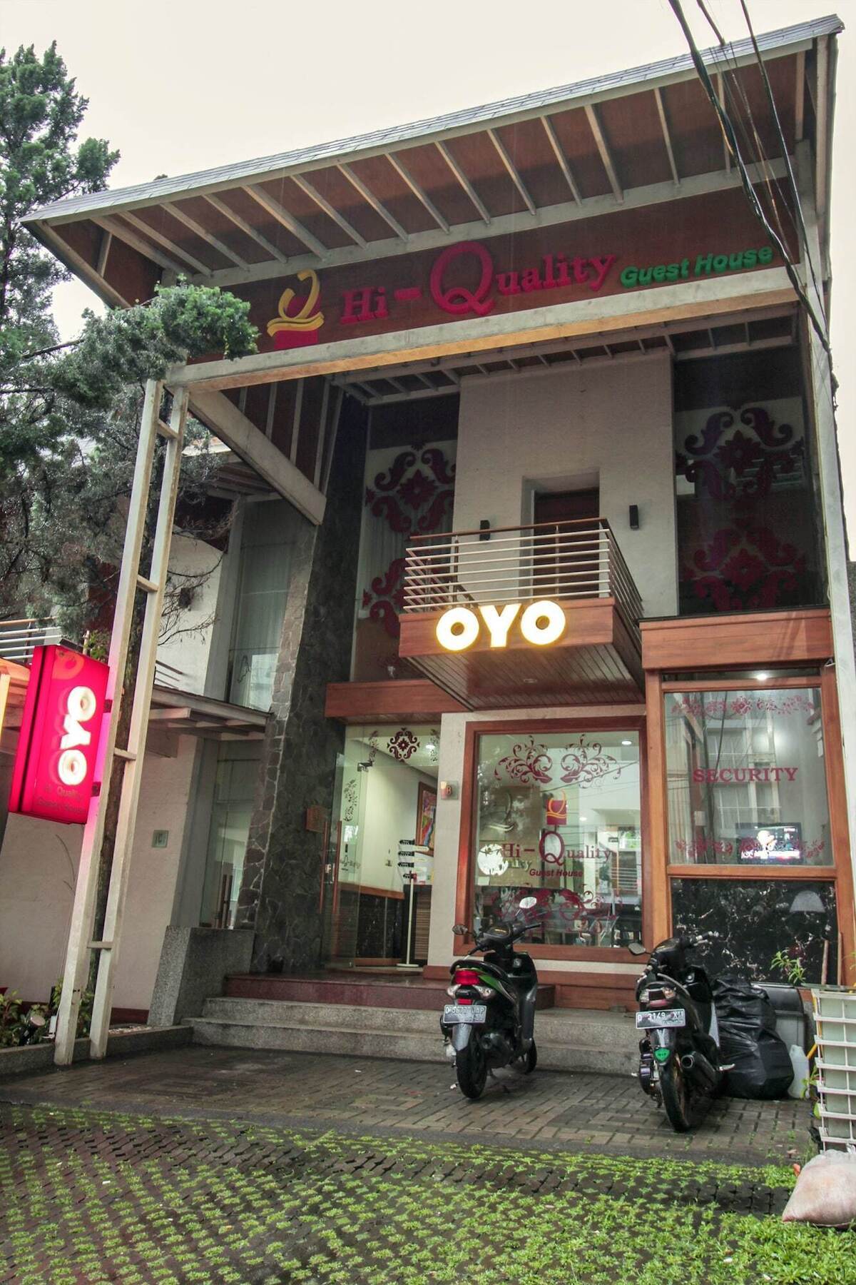 Hotel OYO 229 hi quality Bandung Esterno foto